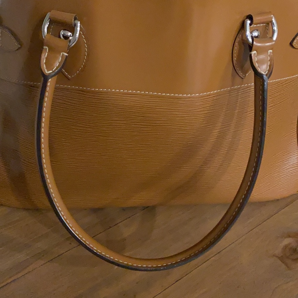 Louis Vuitton Passy Epi Leather - Picture 3 of 14